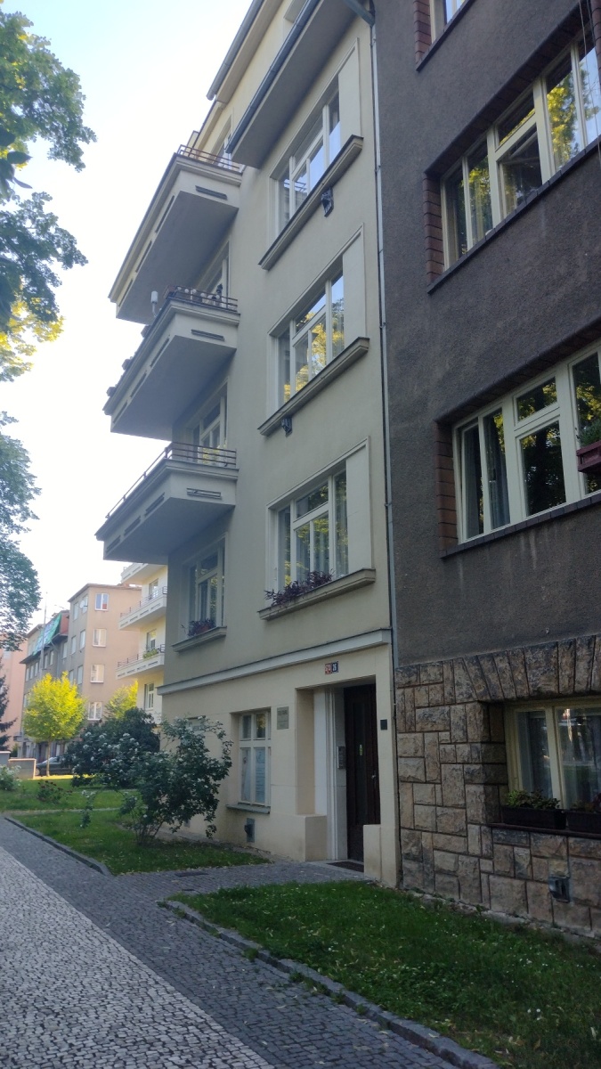 Natáčecí místa z Ordinace: Bydlení Barnových  / Mandlových / Suchých