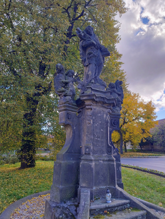 Náměstí ve Vinoři