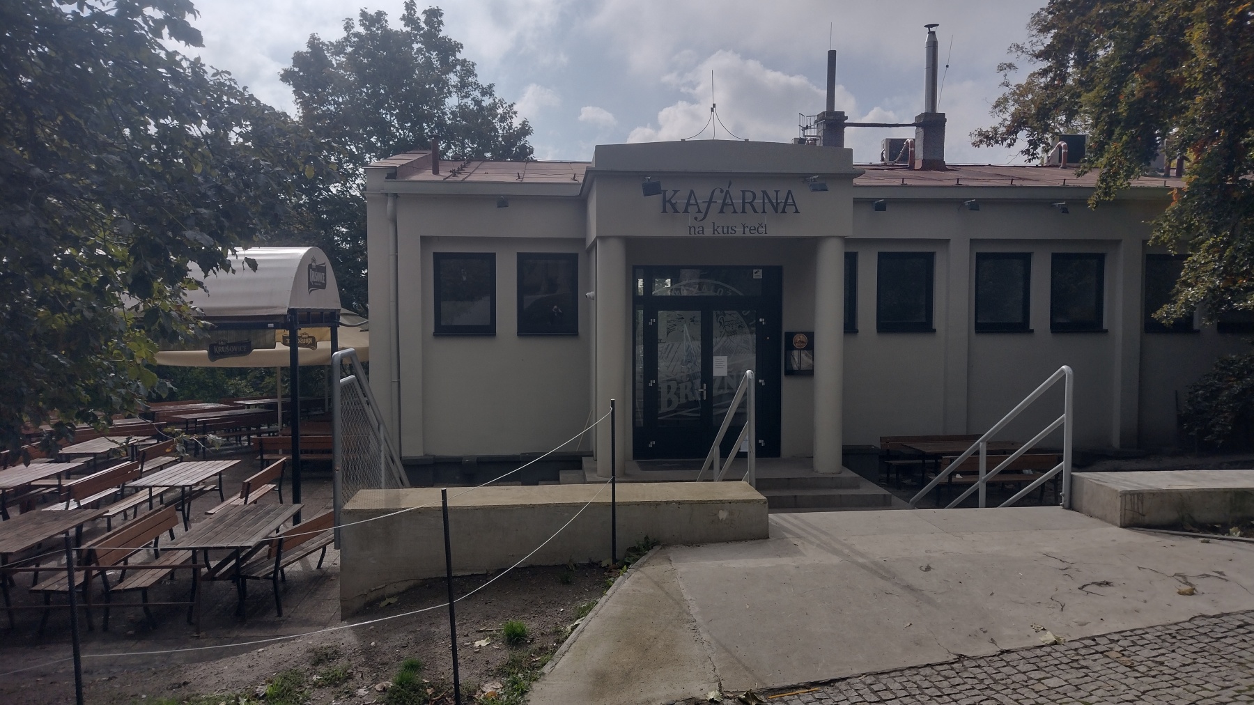 Kavárna u školy