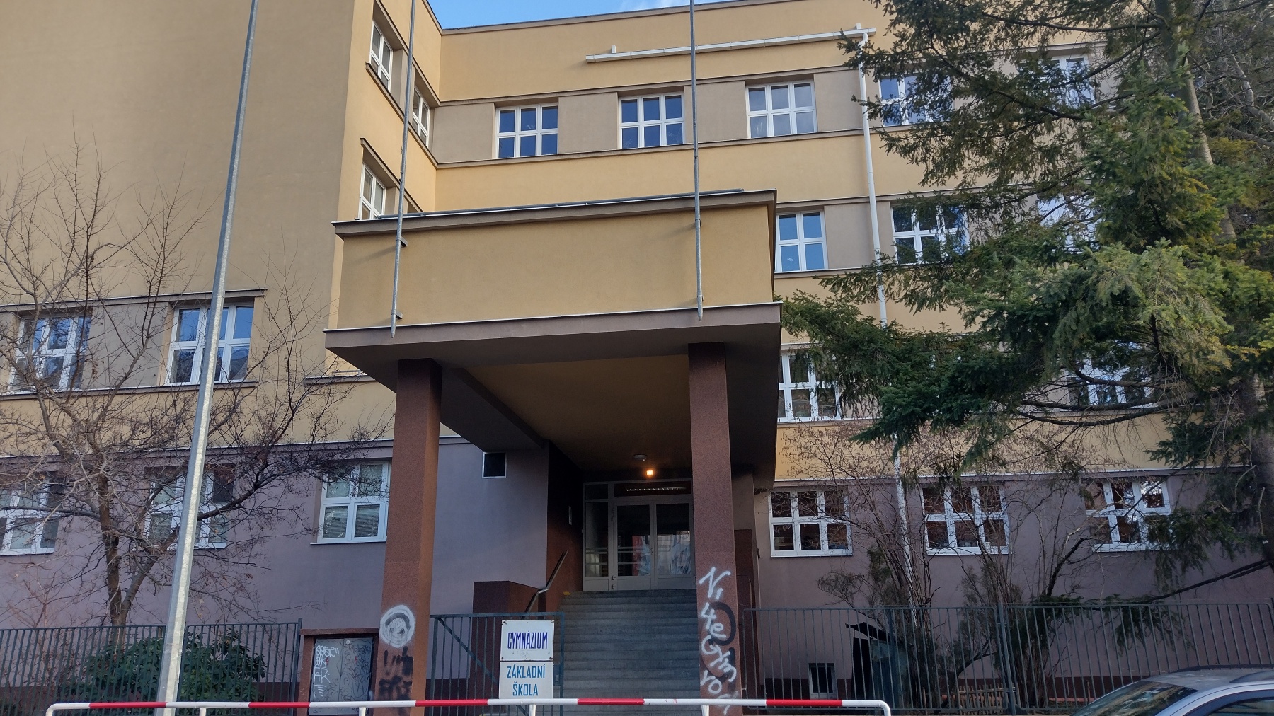 Místo z Ulice - škola