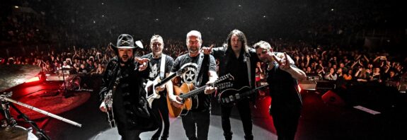 Lucie na festivalu HRadyCZ zahraje naposledy s Davidem Kollerem. Foto: HradyCZ