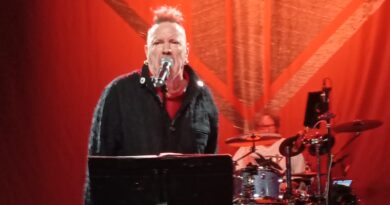 Public Image Ltd. zanechali skvělý dojem! Johnny Lydon odehrál show v úžasné formě