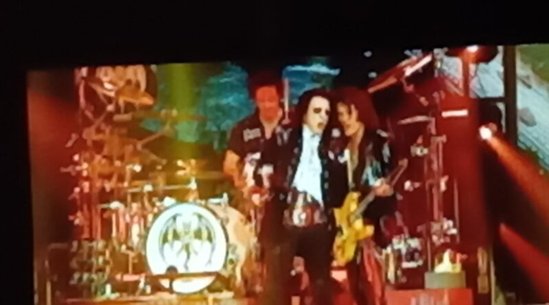 Hollywood Vampires: Hřbitovní rocková párty, která v Praze vzkřísila mrtvé legendy